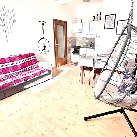 Διαμέρισμα Mia House *